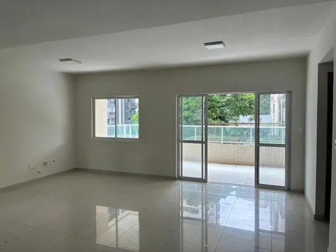 Travessa João Balbi, nº 753 - Nazaré, Belém - PA - 168 m² - 3 suítes (todas com sacadas)