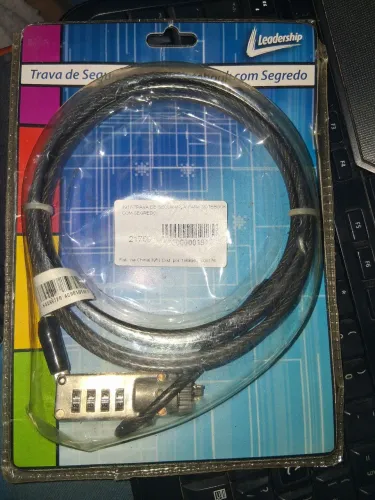 Trava para notebook com senha