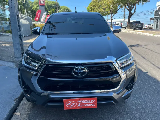 Toyota Hilux CD SRX 4X4 2.8 TDI 16V Diesel Aut. 2025