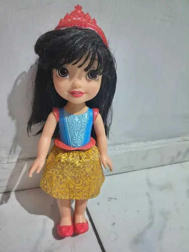 Boneca Branca de Neve Disney