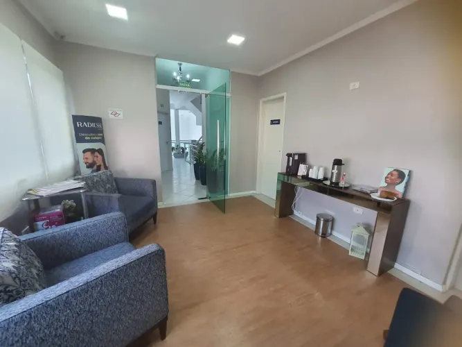 Imóvel para venda possui 550 metros quadrados com 15 quartos em Centro - Osasco - SP
