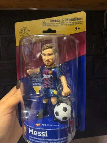 Boneco Colecionável Messi Barcelona + Bola móvel