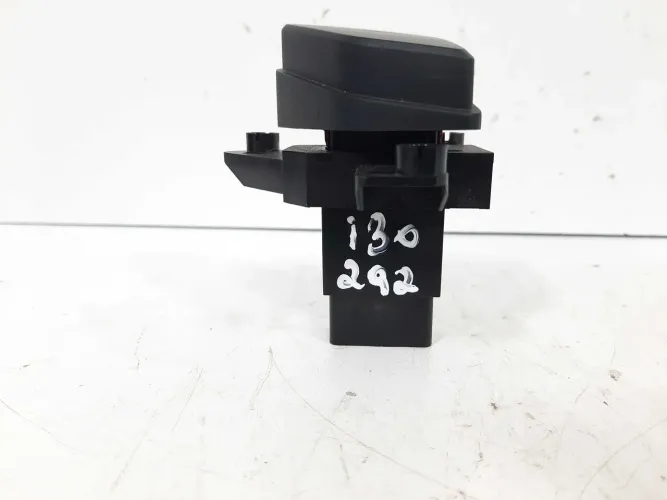 Botão Interruptor Pisca Alerta Hyundai I30 2009 2010 A 2012
