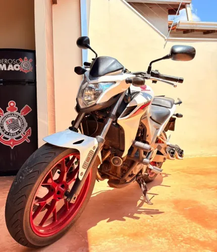 MOTO CB 500F 