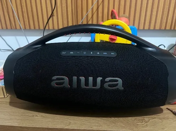 Caixa de som aiwa bombox
