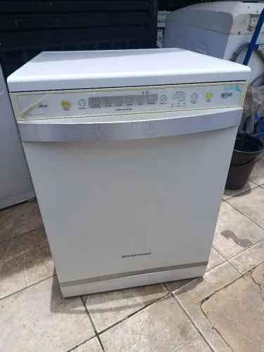 Vendo lava louças Brastemp 12 serviços com 3 meses de garantia 
