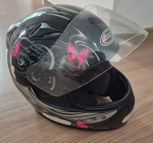 Capacete