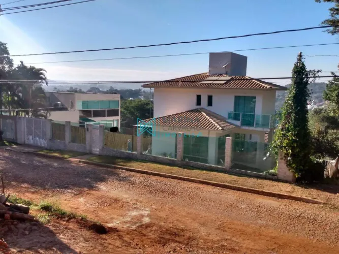 Casa em condomínio à venda, 3 quartos, 1 suíte, 4 vagas, Condomínio Condados da Lagoa - La