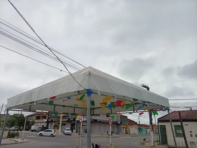 Vendo essa barraca de 4 metros por 4 metros