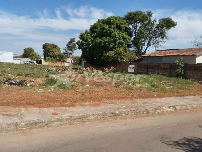 Terreno à venda no bairro Vila Oliveira - Aparecida de Goiânia/GO