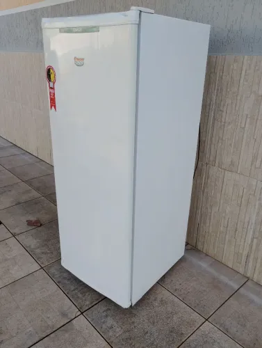 Freezer Consul 121 litros usado 