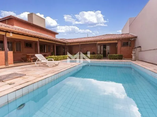 Casa à venda no Condomínio Portella em Itu/SP.