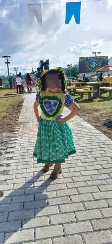 Vendo vestido de quadrilha