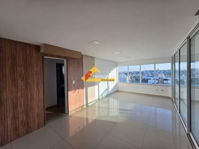 Apartamento à venda, 3 quartos, 1 suíte, 2 vagas, Bom Pastor - Divinópolis/MG