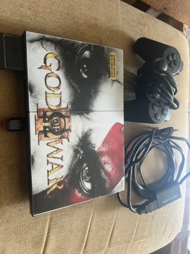 PlayStation 2 slim com defeito, para retirada de peças ou concerto