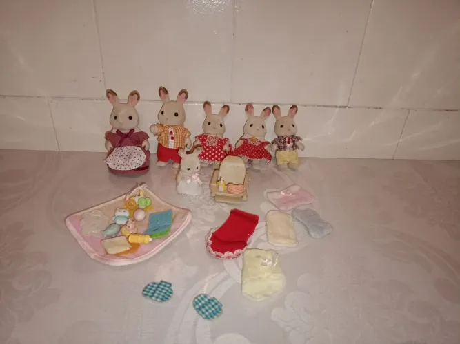 Lote De Bonecos Sylvanian Families Coelho Chocolate