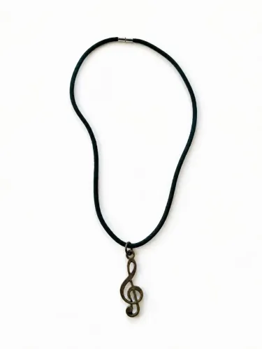 Colar com Pingente Clave de Sol - Cordão Preto
