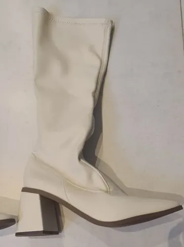 Bota cano longo couro off white