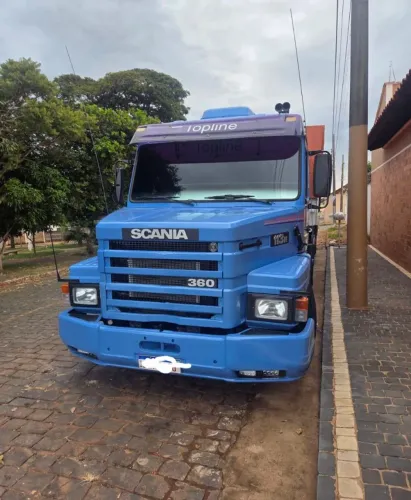 Caminhão Scania 113/360 TopLine engatado em carreta LS 2010 Shiffer