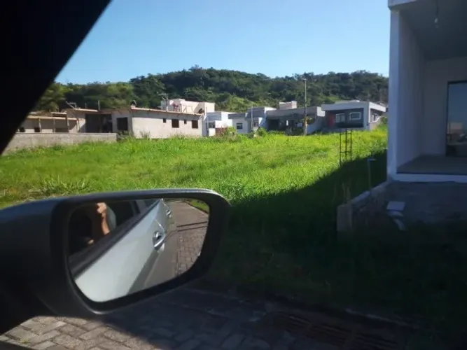 TERRENO COM 216M², CONDIMINIO VITÓRIA DOS ANJOS MARICÁ