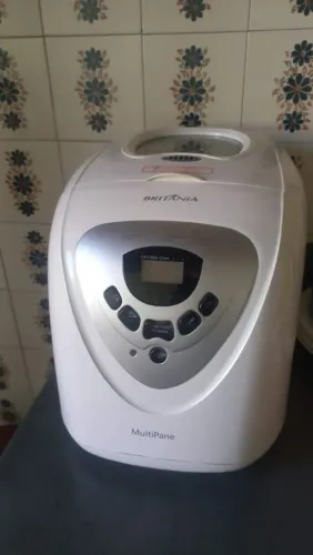 Maquina fazer pao britania