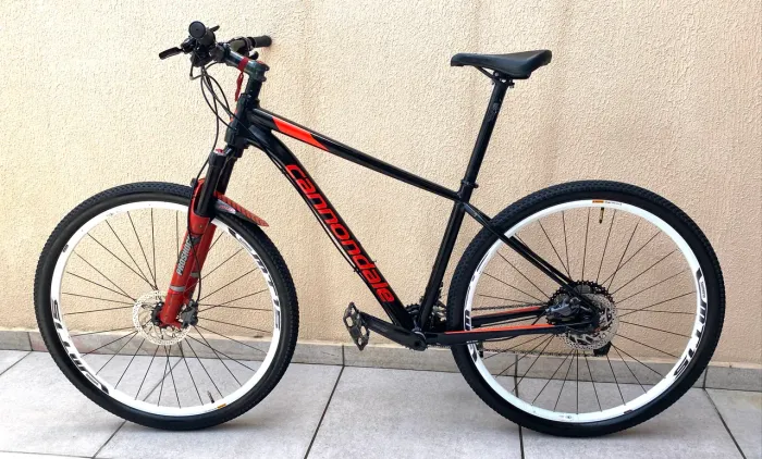 Bike cannondale aro 29? 