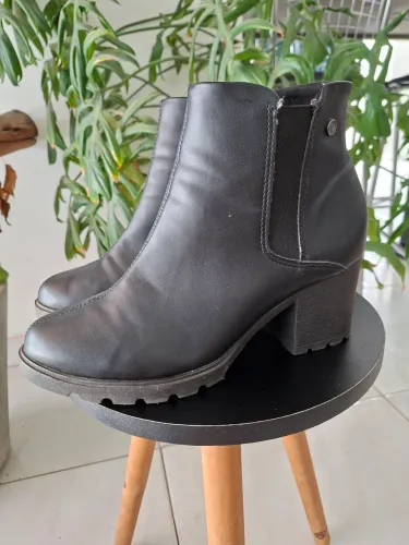 Bota Via Uno tam. 39