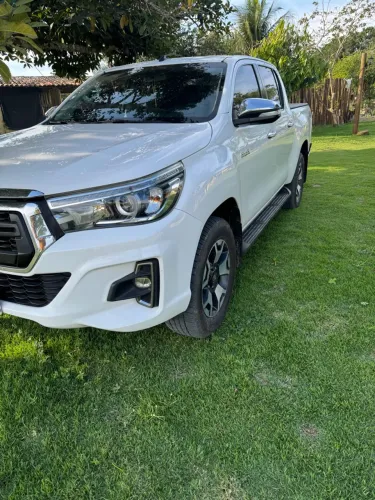 Toyota Hilux CD SRX 4X4 2.8 TDI 16V Diesel Aut. 2016