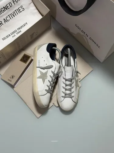 Golden Goose