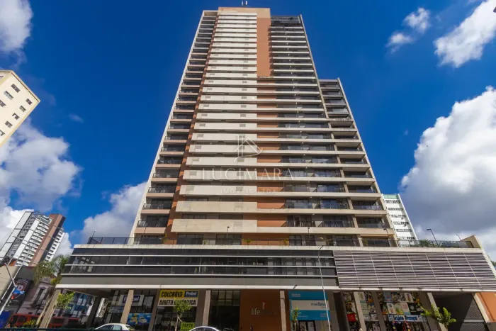 APARTAMENTO com 1 dormitório para alugar com 80m² por R$ 2.680,00 no bairro Centro - CURIT