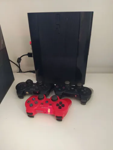 Ps3 Super Slim Destravado Hen 230GB + 3 controles!