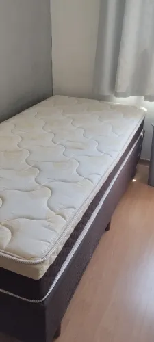 Cama de solteiro