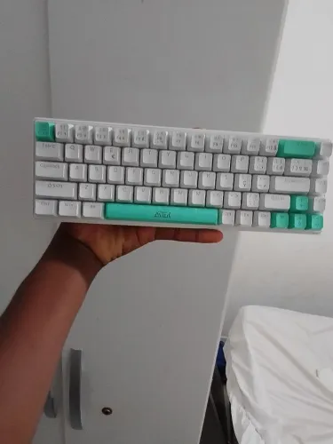 Teclado mecânico 60%