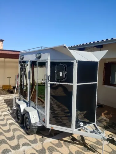 Reboque zerado, todo reformado, com os melhores produtos que temos no mercado....