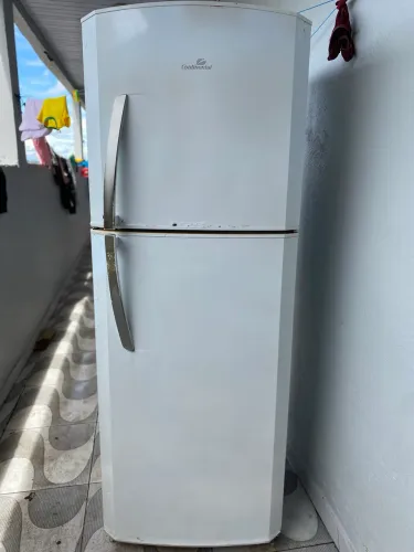 Geladeira frost Free Continental 450$ pra levar logo