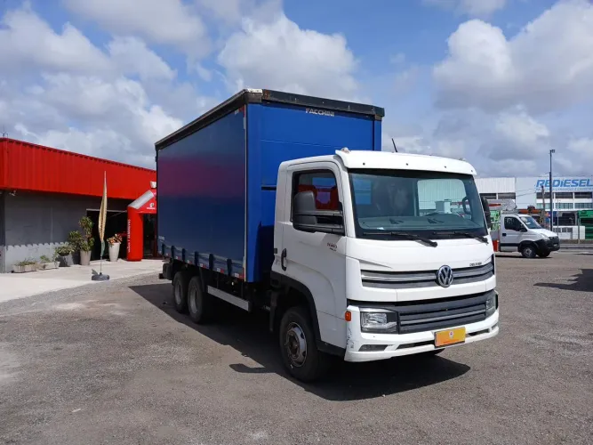 Volkswagen 11.180 Delivery 2p (diesel)(E5) 2020/2021 Vamos Seminovos Recife
