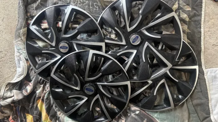 Calota aro 15 ford 