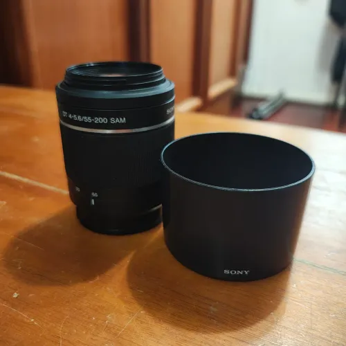 Lente Sony DT 4-5.6/ 55-200 f SAM (a,-mount)
