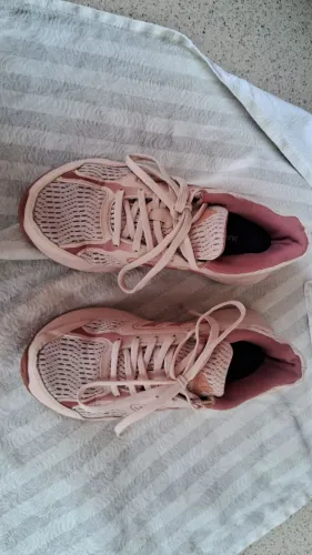 Tenis adidas 35, pouco uso