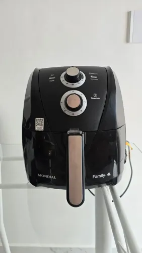 Vendo Airfryer - Usada
