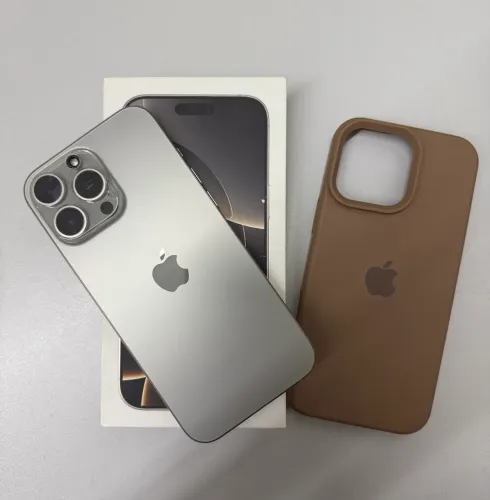 iPhone 16 Pro Max 256gb - Impecável