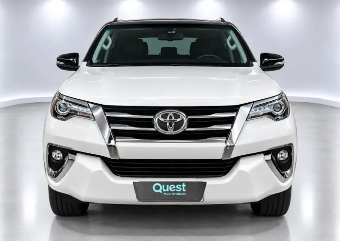 Toyota Hilux SW4 SRX 4X4 2.8 TDI 16V Dies. Aut. 2020