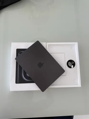 MacBook Pro M5 16/1T Garantia Apple