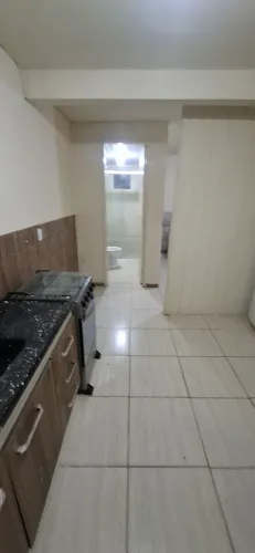 ALUGA SE APATAMENTO CAIERAS R$ 1100