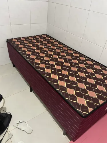 Vendo cama solteirão rápido