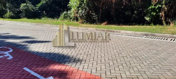 Terreno à Venda 600 m² Bairro Fazendinha, Piratininga Região Oceânica de Niterói/RJ