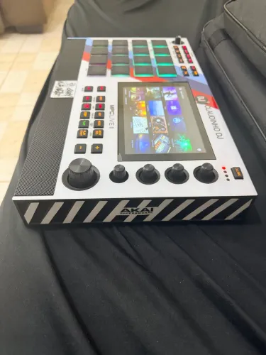 MPC LIVE 2 Semi nova só DF