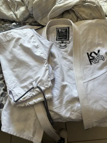 KIMONO KVRA