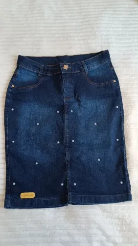 Saias Jeans Femininas com Pérolas, Lavagem Média e Escura