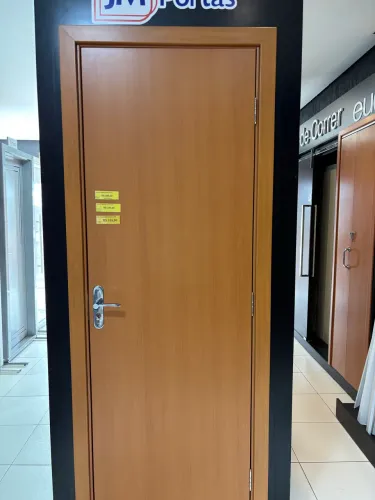 Portas laminadas
